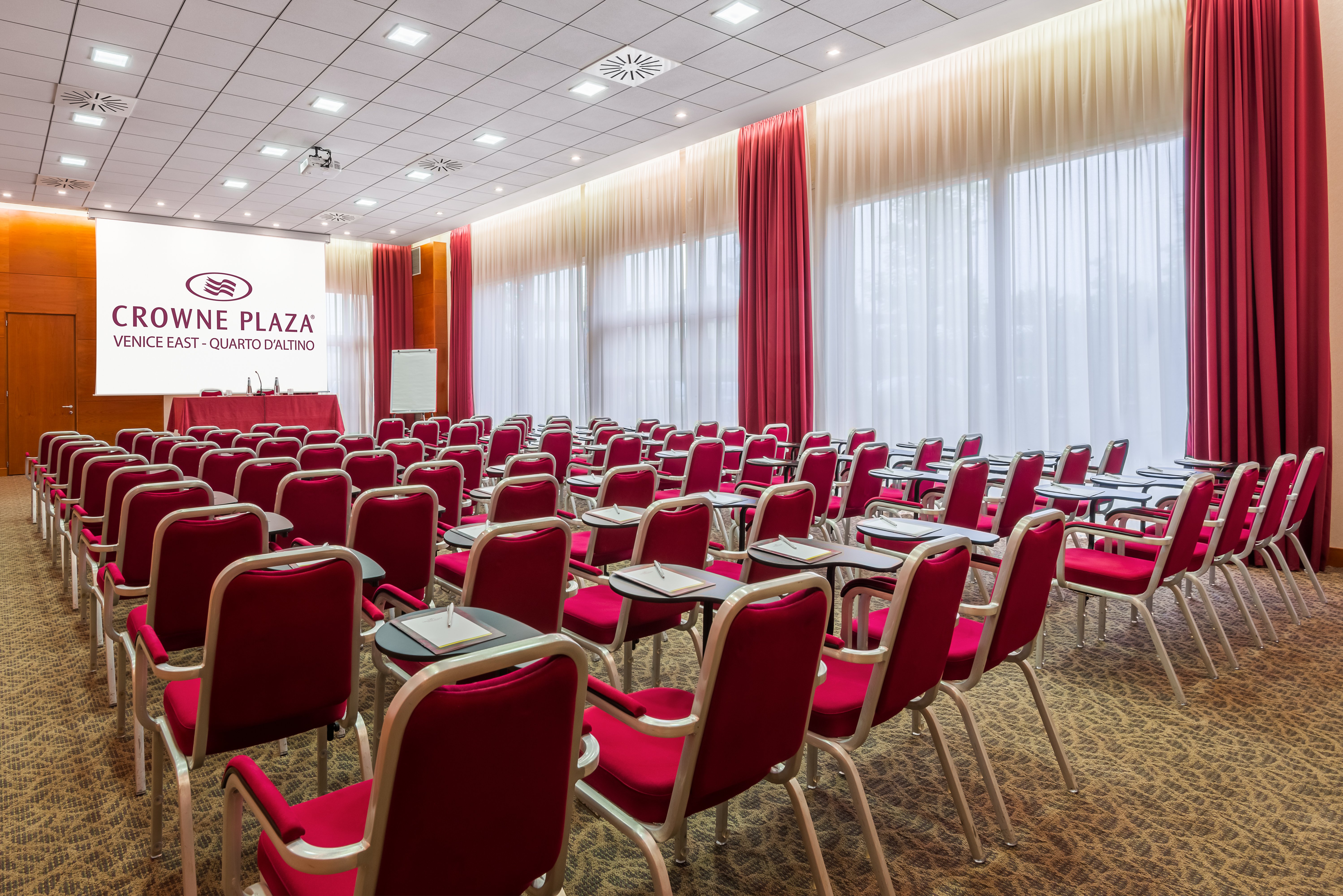 Crowne Plaza Venice East 64/67