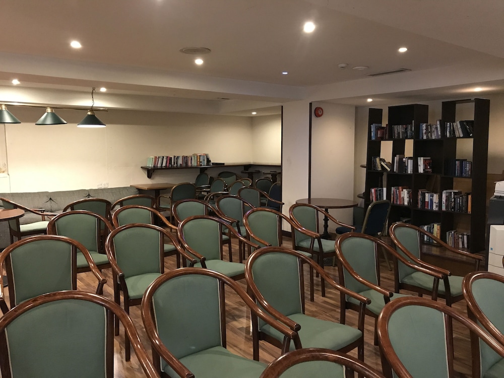 Windsor Hotel Sliema 39/51