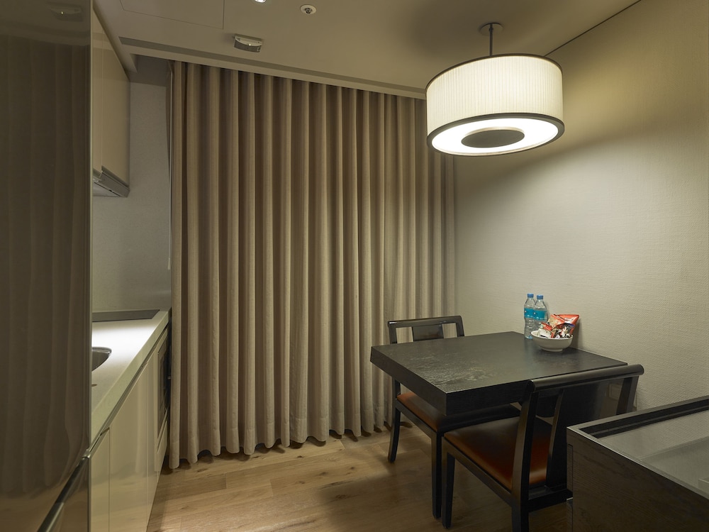 GLORIA RESIDENCE 24/55