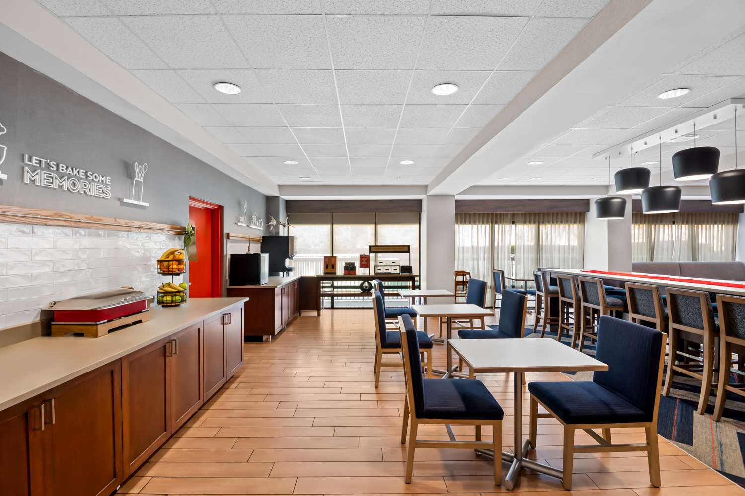 restaurant cafeteria