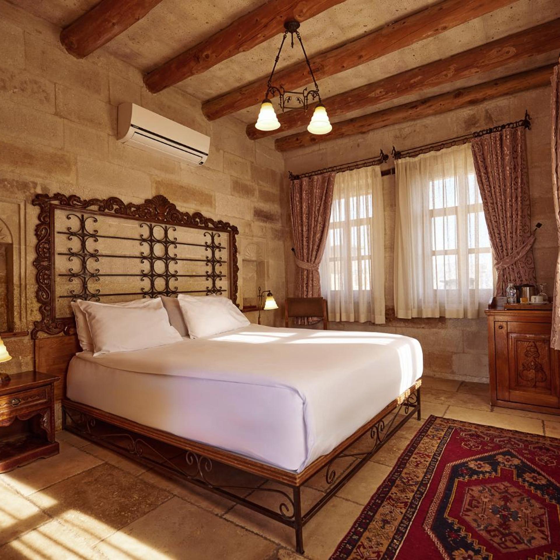 Deluxe, Double Bed, Castle View