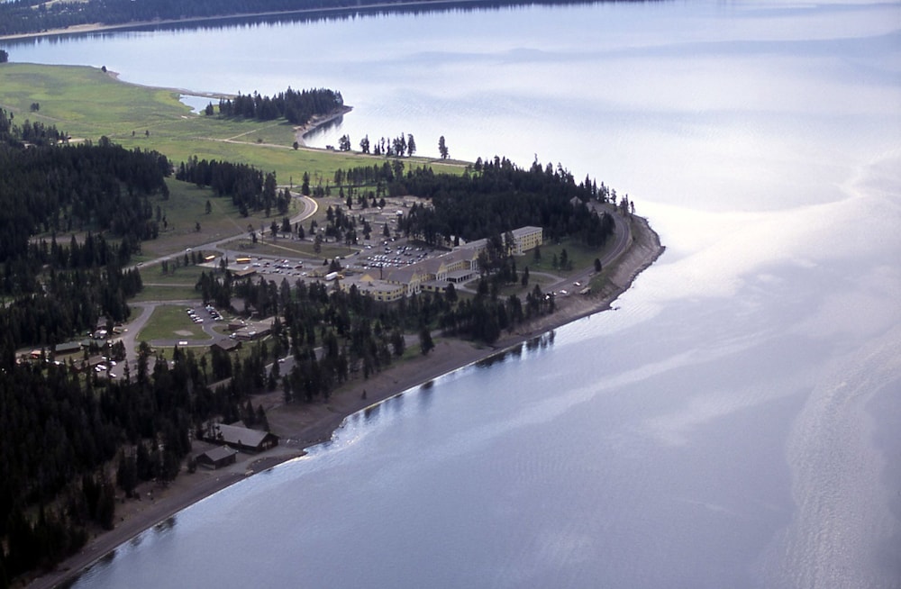 Lake Yellowstone Hotel And Cabins 45/46