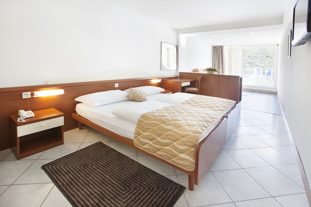 Hotel Narcis - Maslinica Hotels and Resorts 10/48