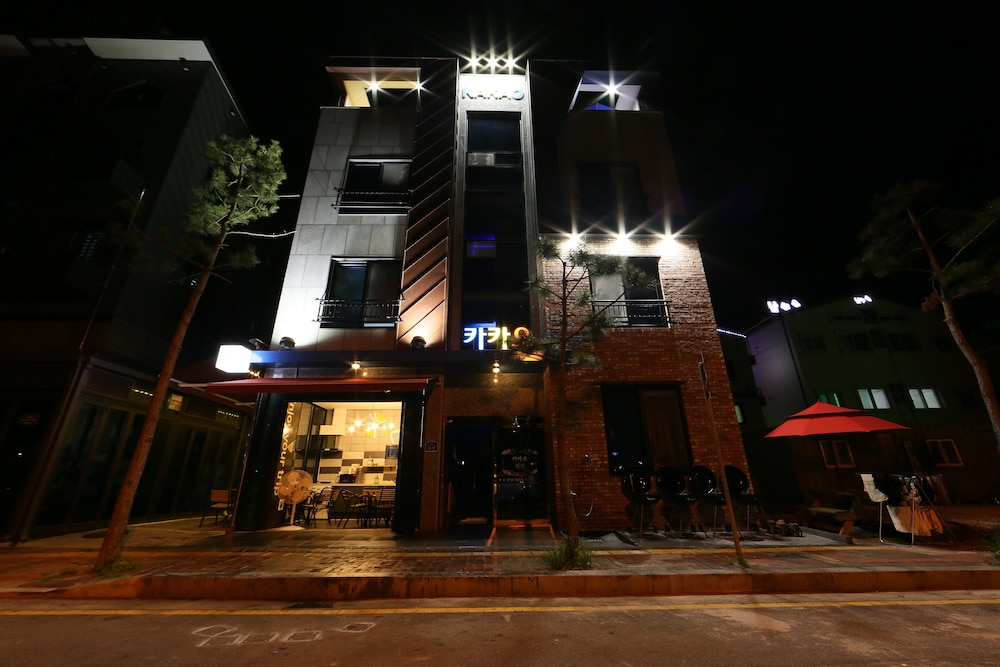Daecheon Kakao Pension 1/33