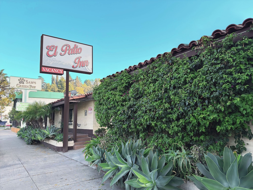 El Patio Inn Studio City 53/59