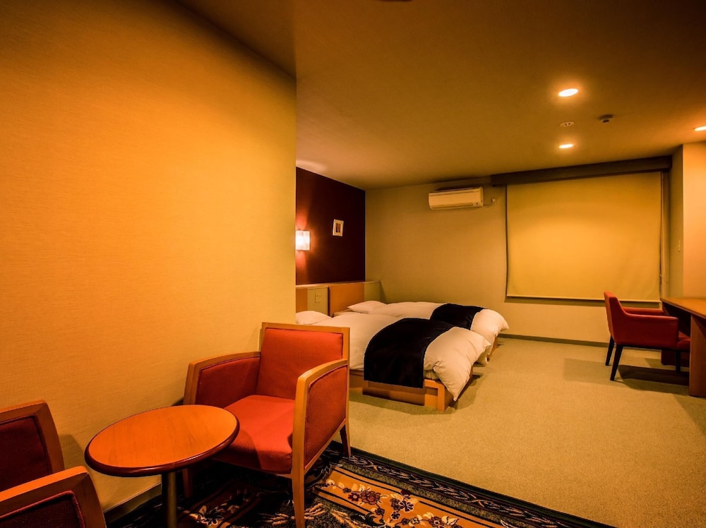 Standard, Twin Beds, No Bathroom