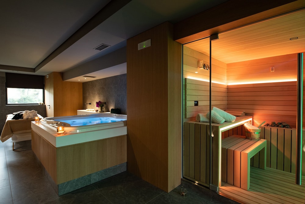 Gold Tower Lifestyle Hotel 31/60