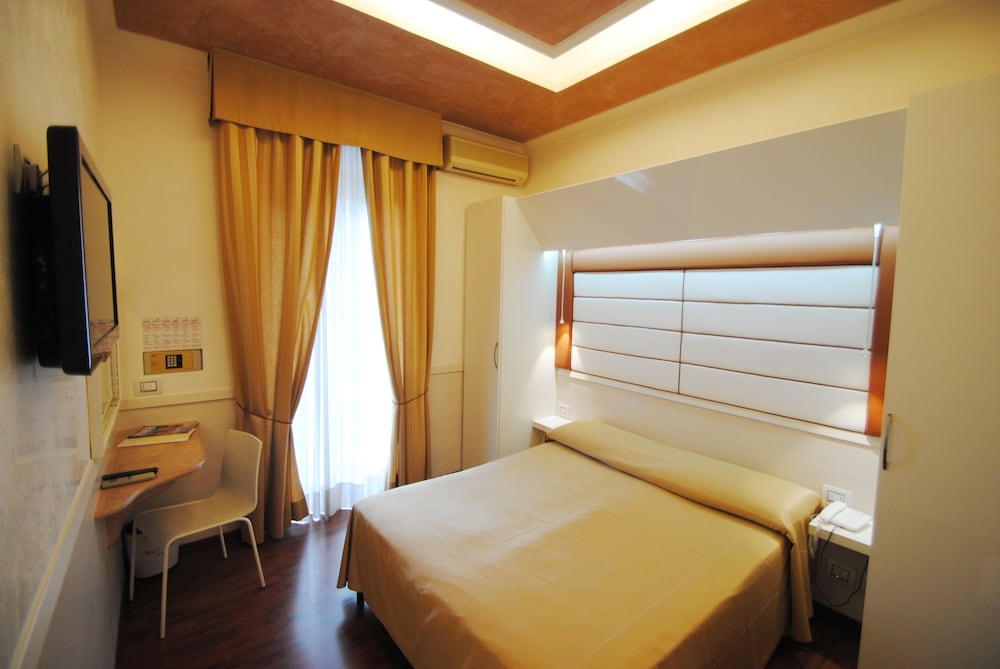 Hotel Verona Rome 35/56