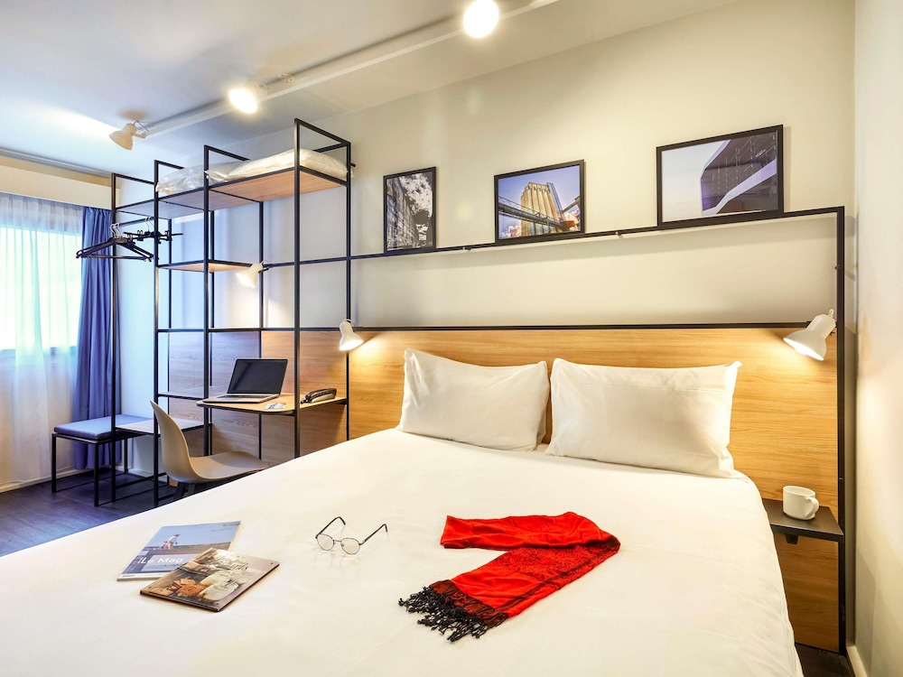 Ibis Lorient Centre Gare 16/64
