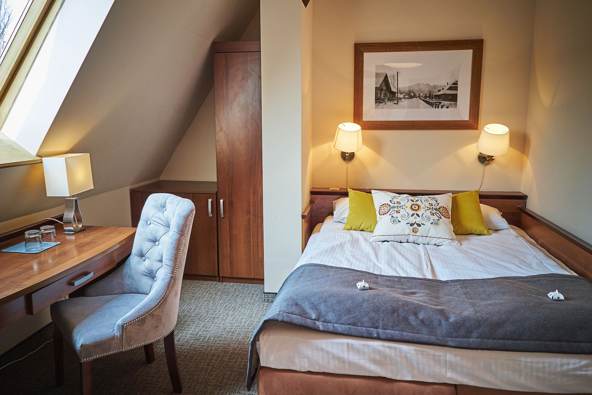 ECONOMY, DOUBLE BED