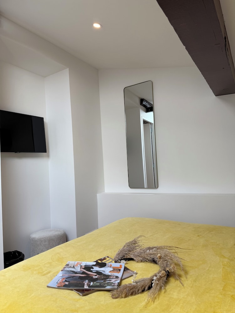 Music Hotel 20/53