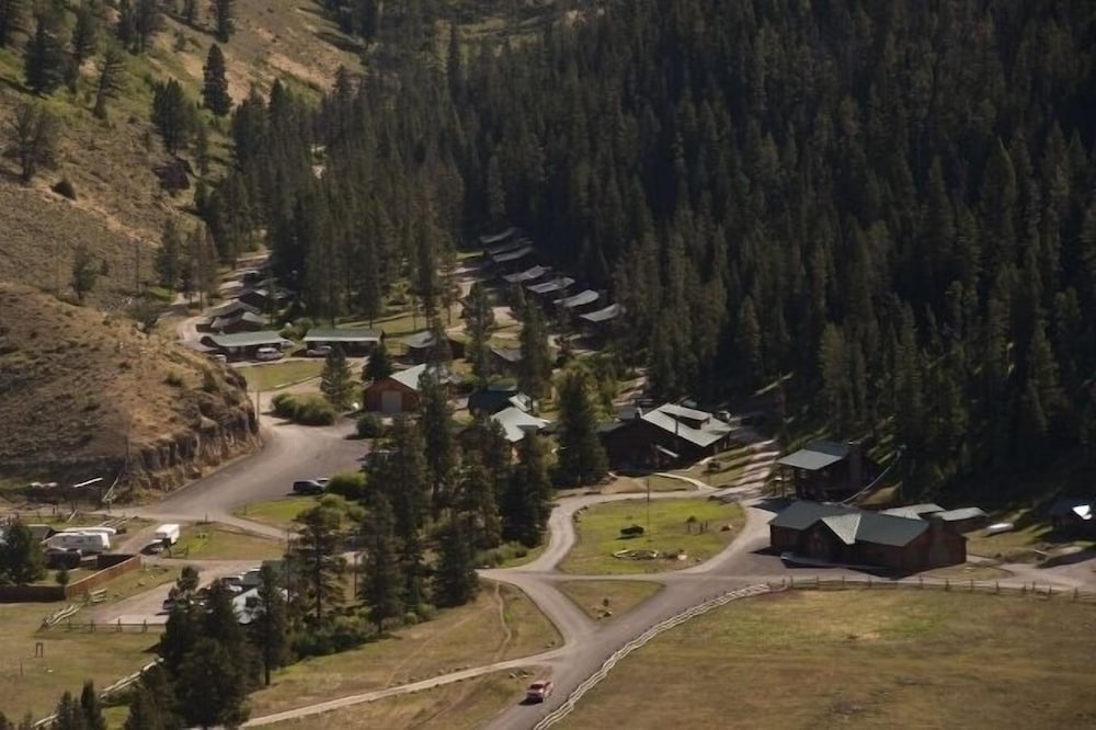 320 Guest Ranch 39/50