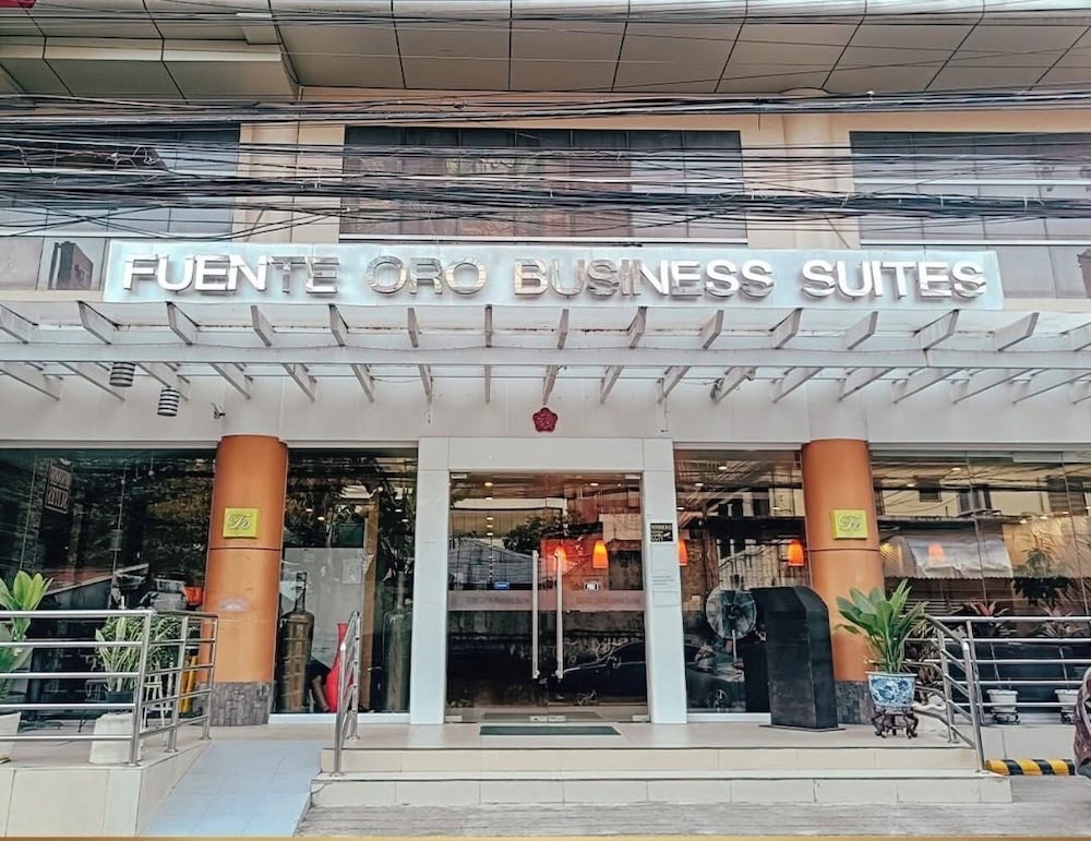 Fuente Oro Business Suites 2/68