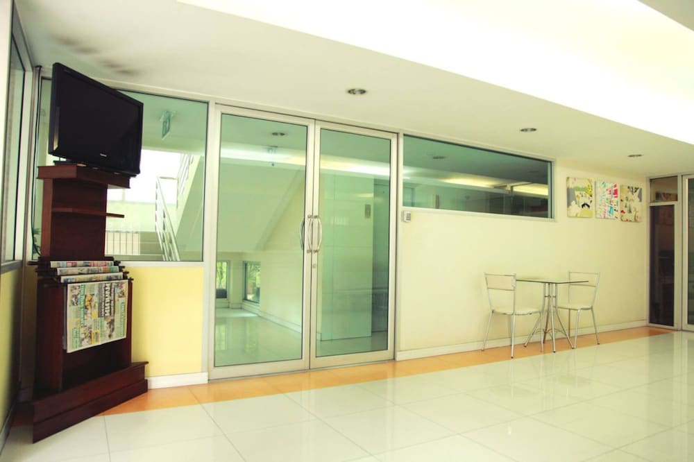OYO 274 Meesook Residence 22/22