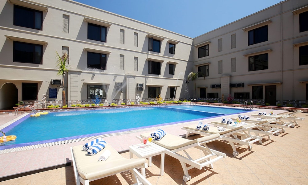 Hotel Uday Residency 37/39