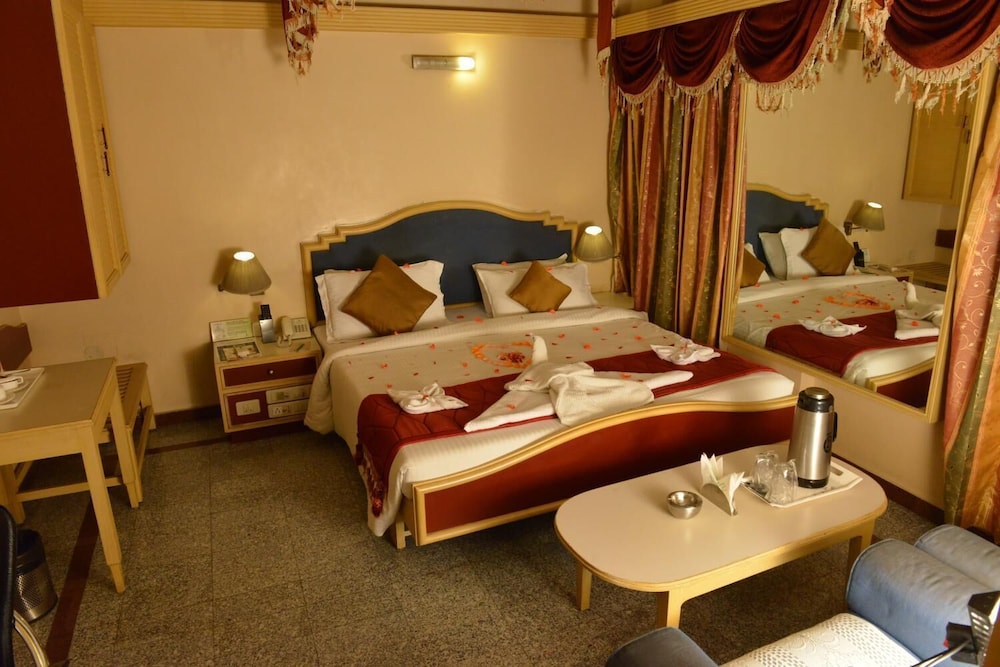Sree Bharani Hotel 14/27