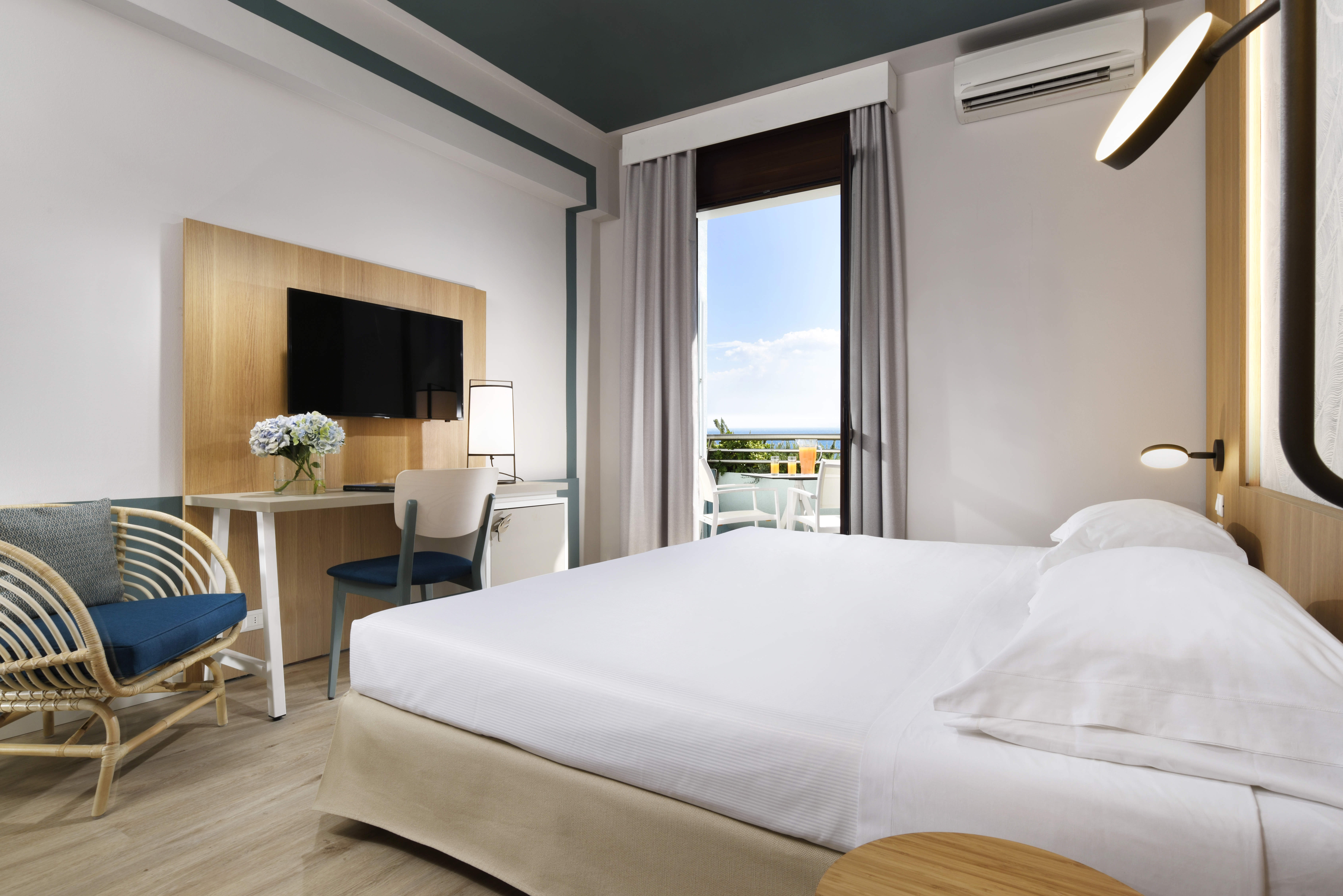 Premium, Double Bed, Sea Side, Side