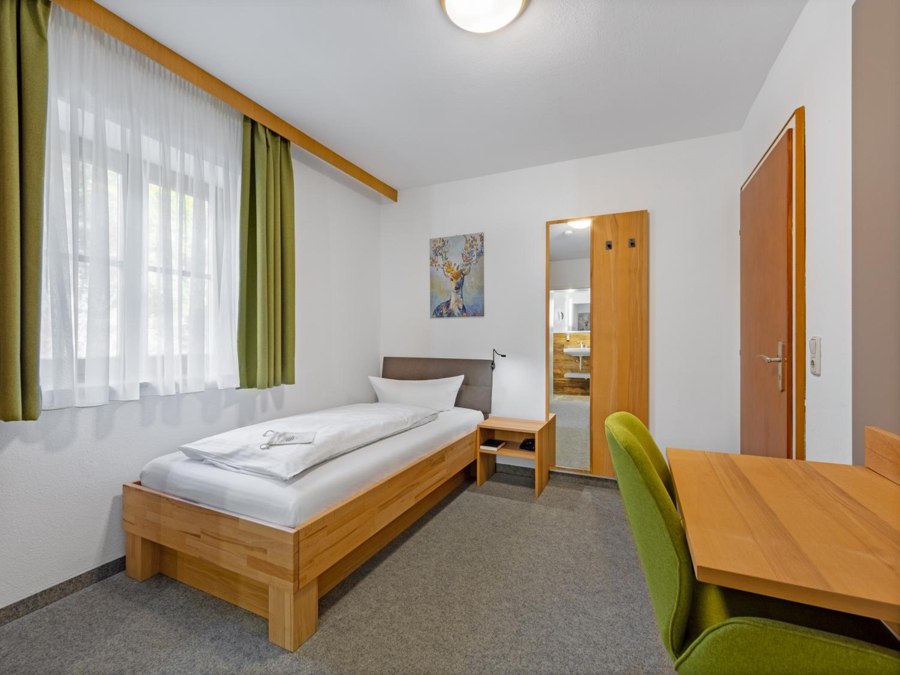 Room, Single