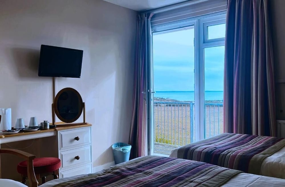 OYO Ocean Haze Hotel 33/58