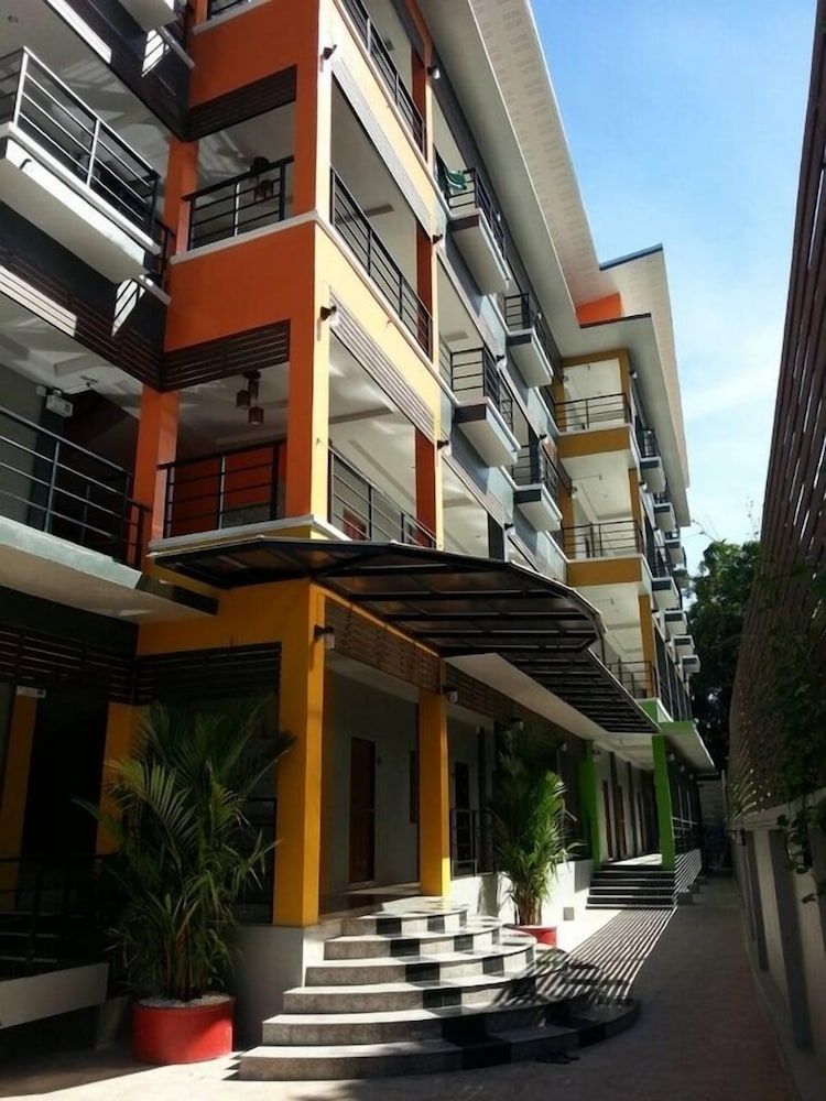 Waen Petch Place 5/55