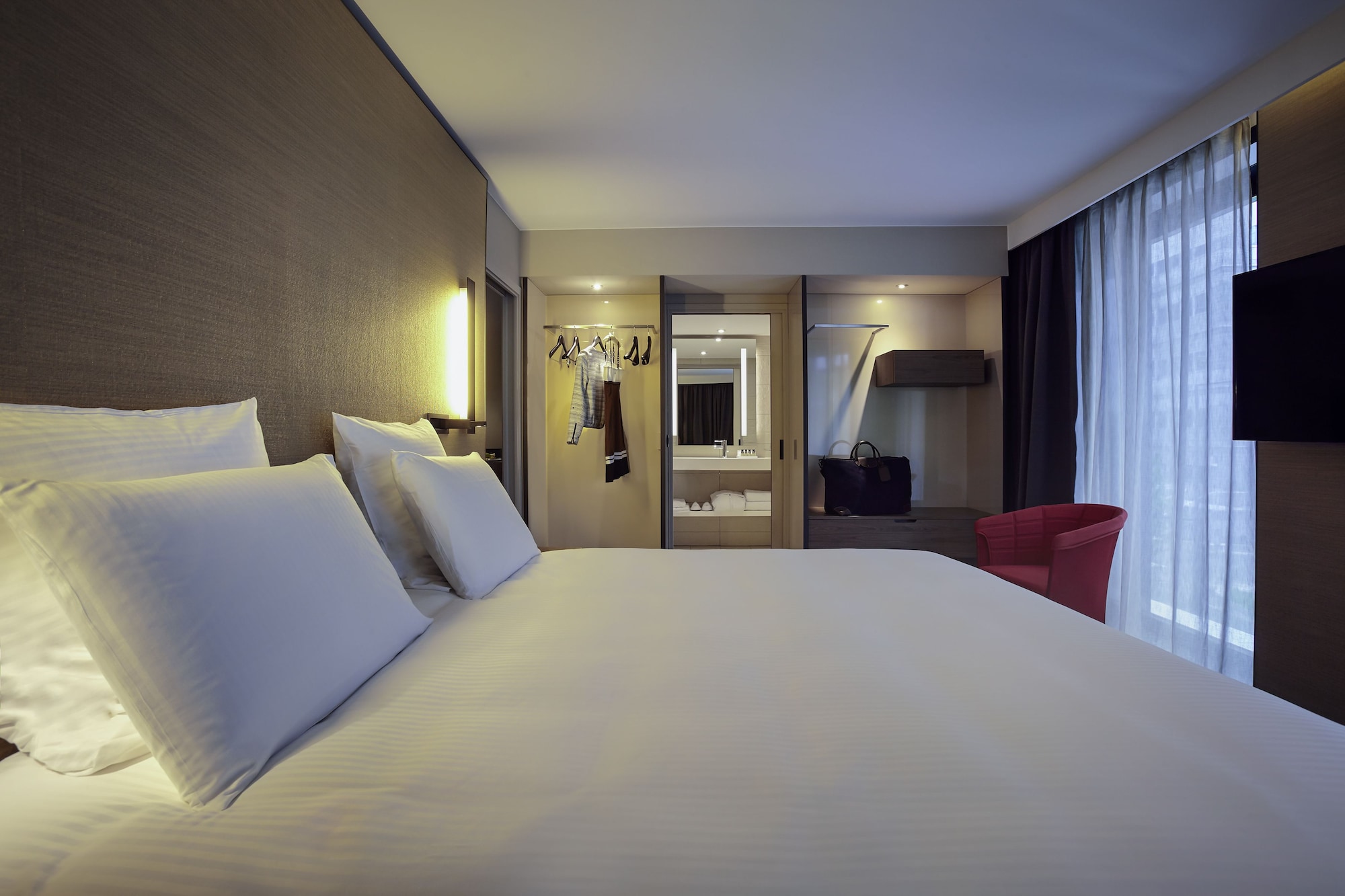 Superior, Suite, King Bed, Sofa