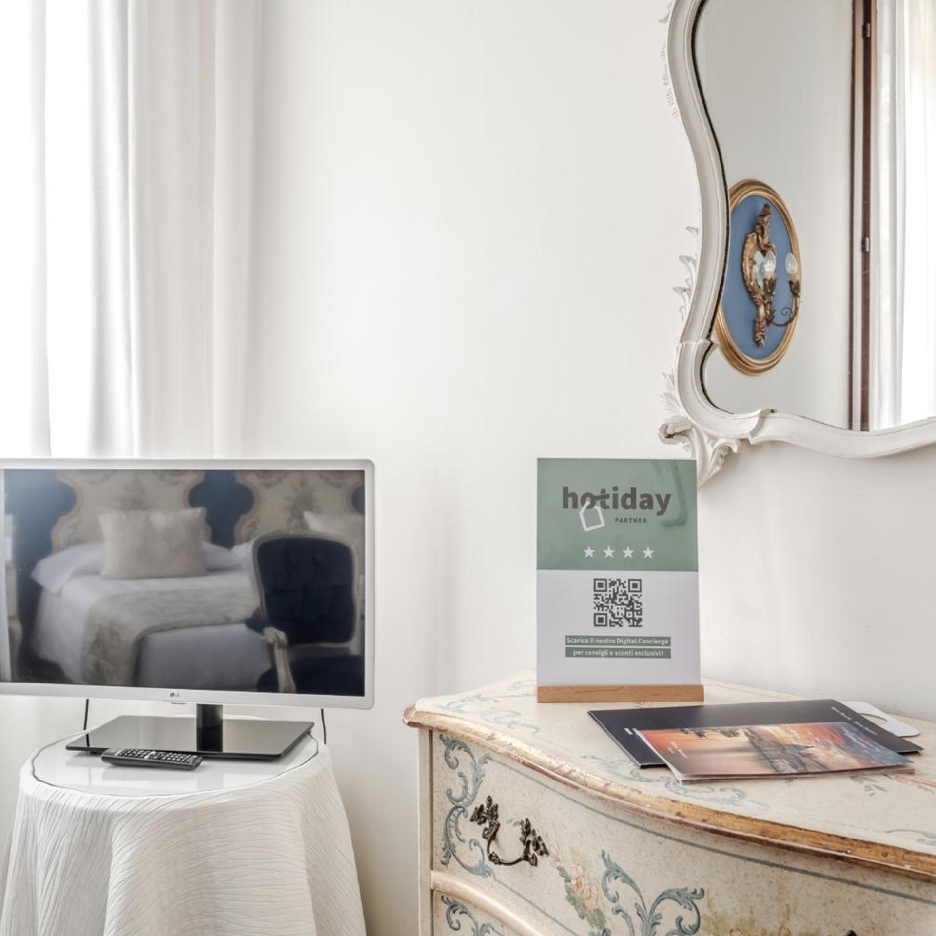 HOTIDAY Room Collection - Venezia Santa Lucia 38/50