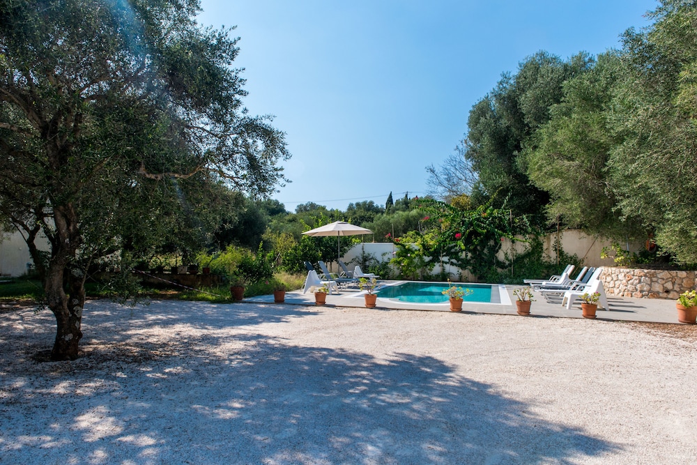 Koxyli Village Studios &amp; Apartments 42/50