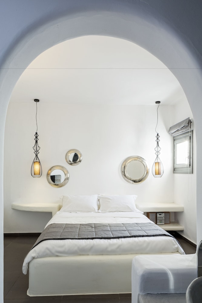 Aroma Suites 2/65