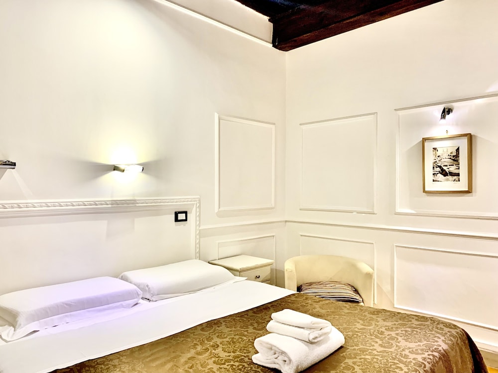Domus Ester Roma 22/75