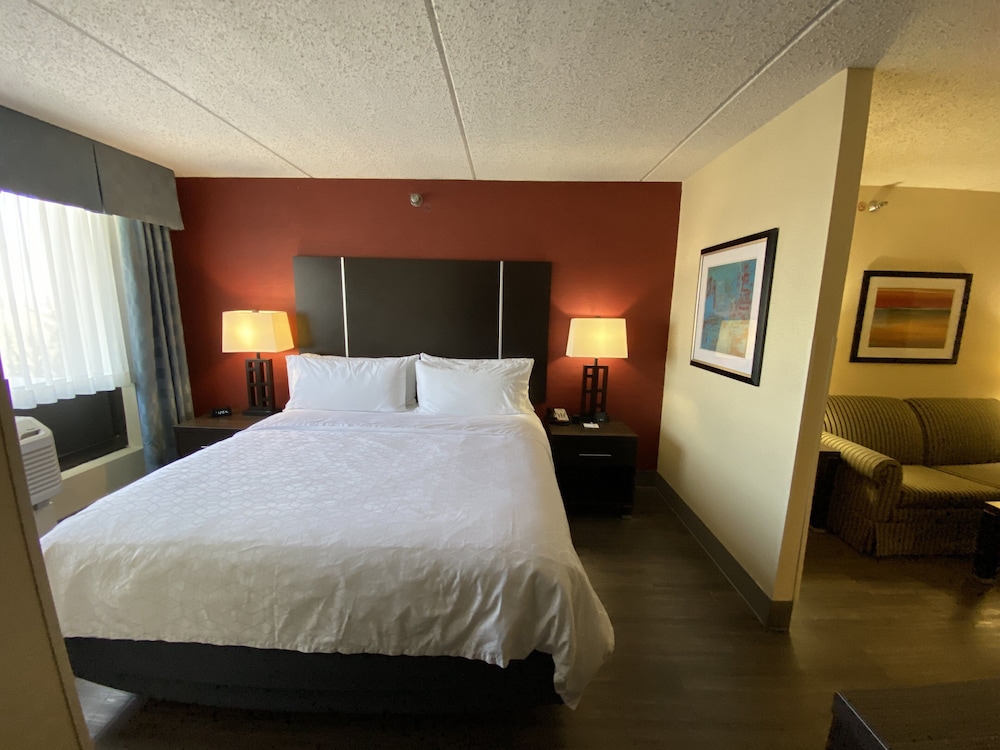 Atwell Suites Austin Airport, an IHG Hotel 22/72