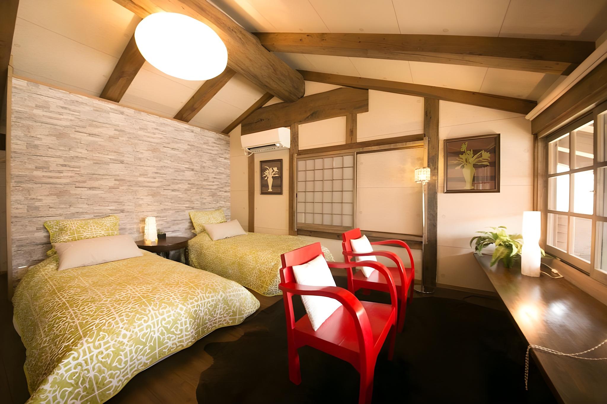Maisonette, Twin Beds, No Bathroom, Adult Only