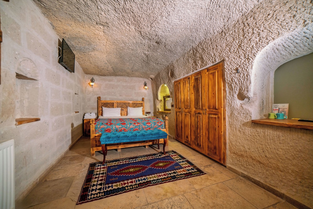 Zeus Cave Suites photo5