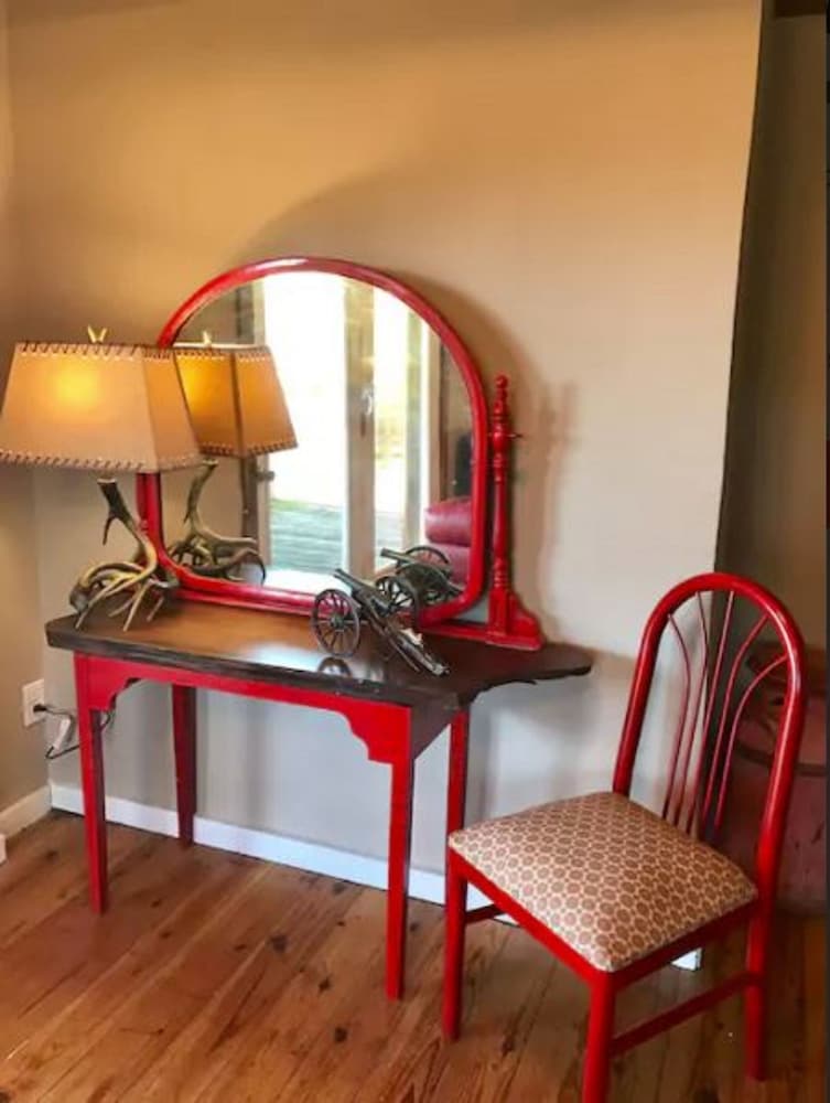 Good Place Farms Bed and Breakfast 61/71