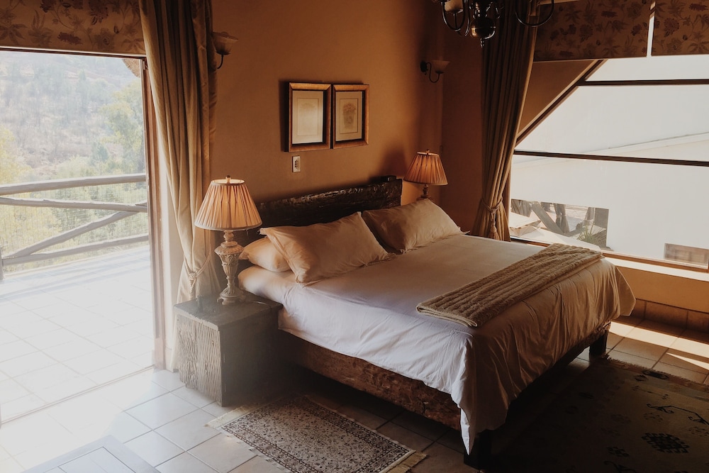 Coral Tree Inn 12/43