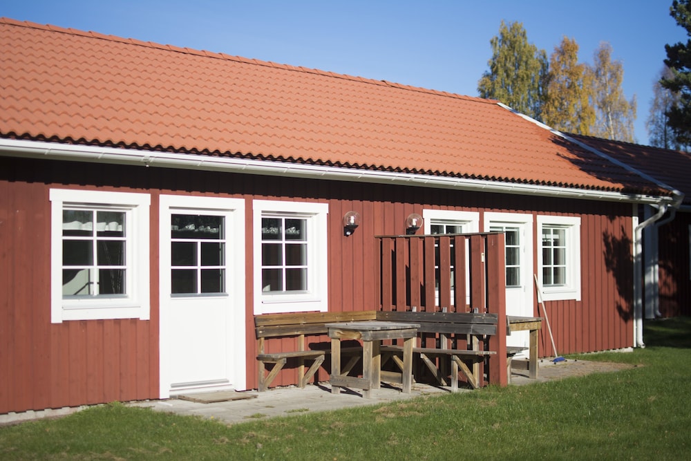 Mora Parken 1/66