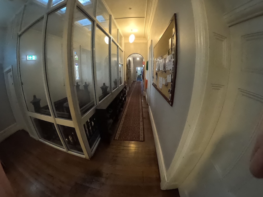 1849 Backpackers Hotel 3/50