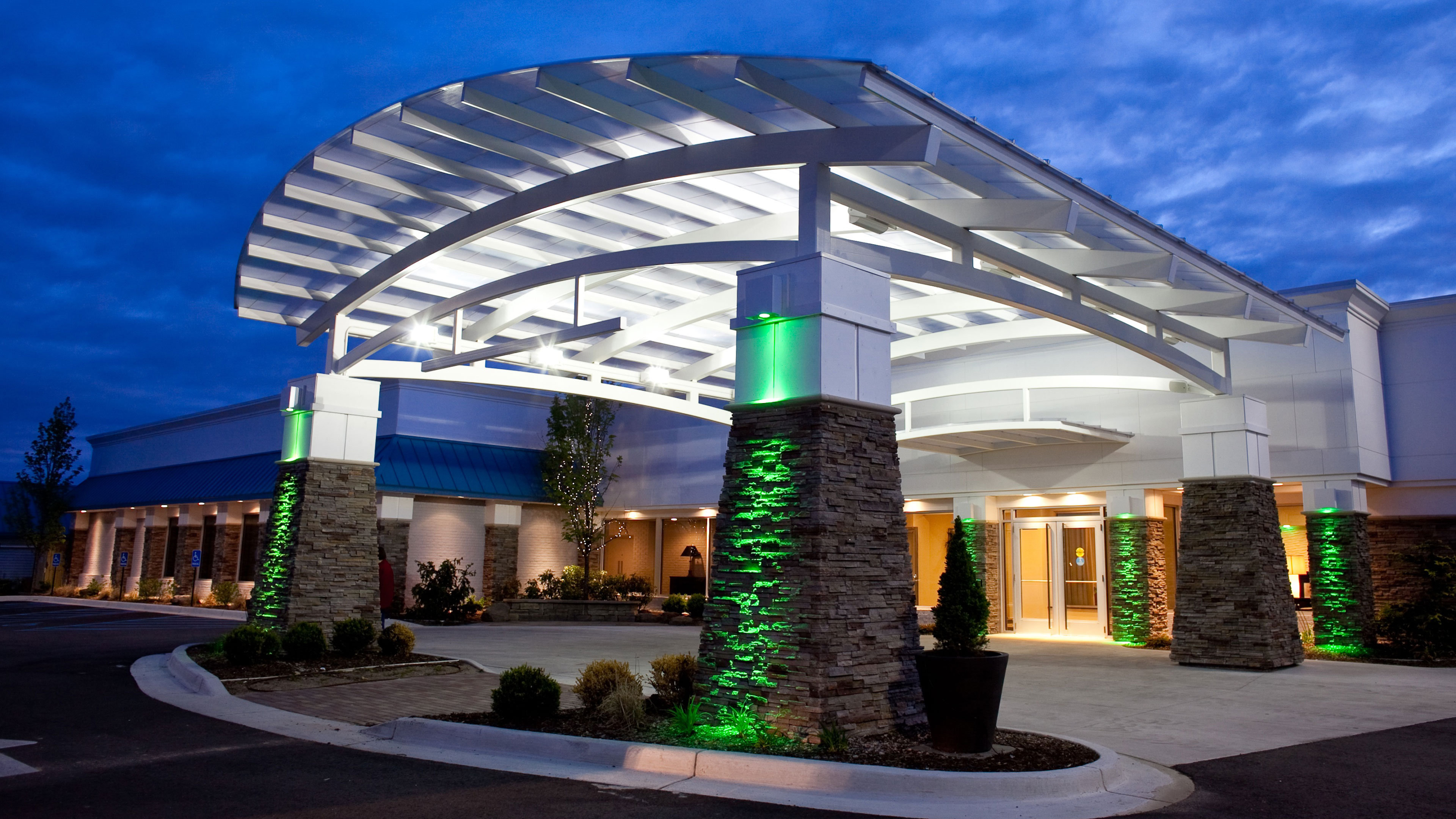 Holiday Inn Grand Haven-Spring Lake, an IHG Hotel 2/52