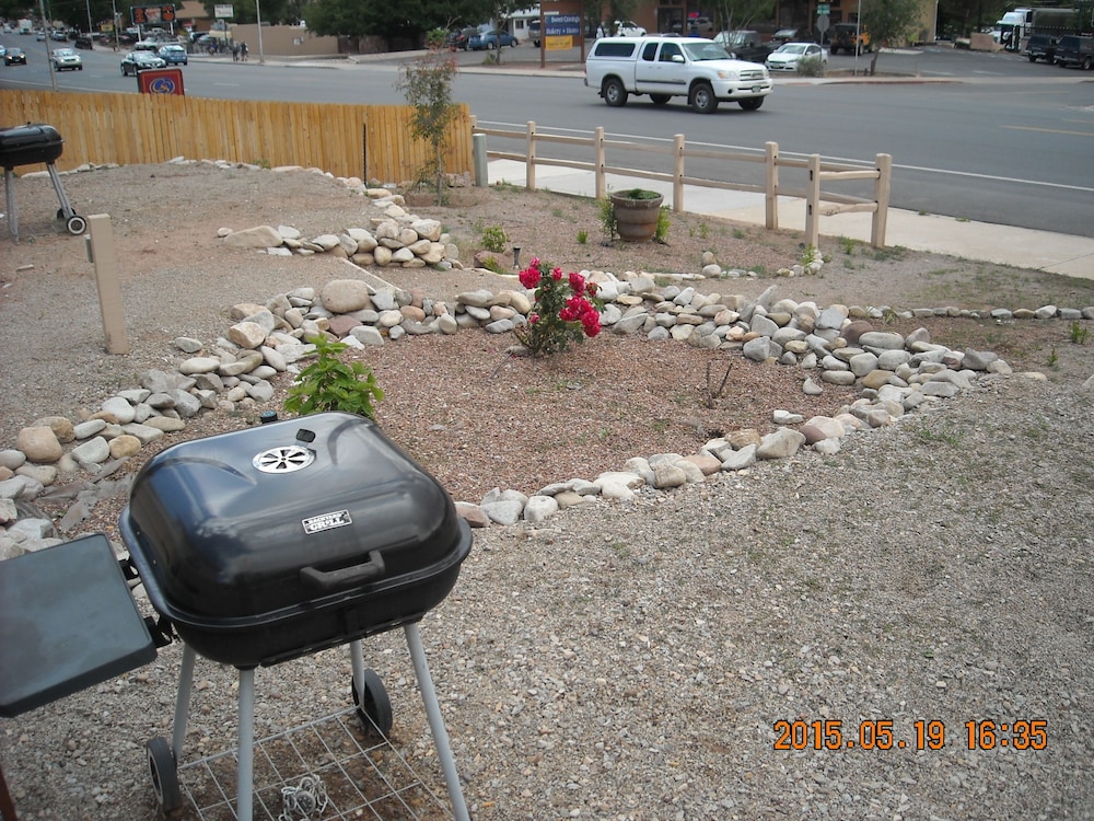 Days Inn by Wyndham Moab 17/20