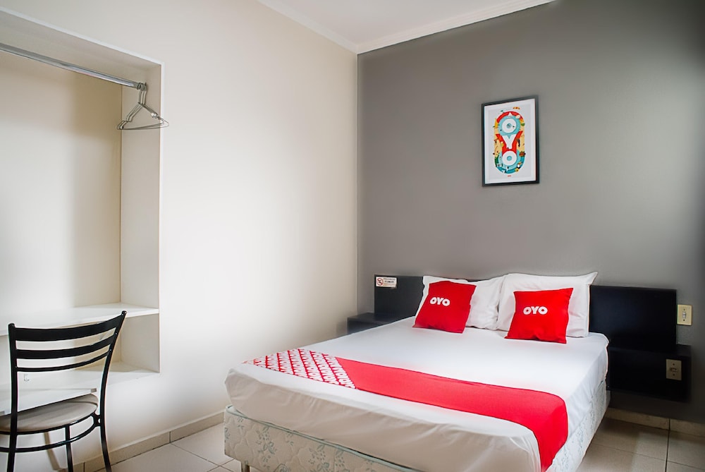 Cerrado Hotel 8/37
