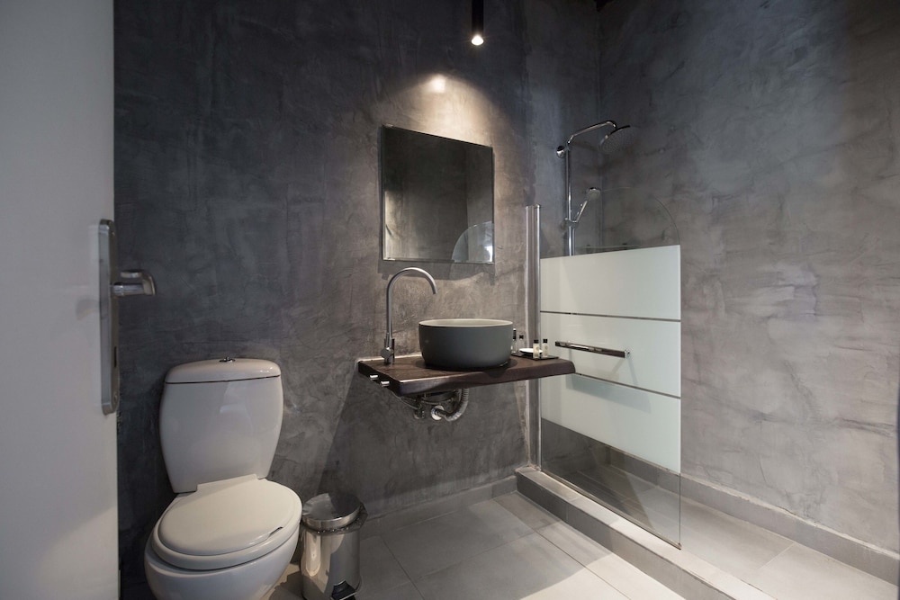 Monastery Estate Guesthouse 45/48