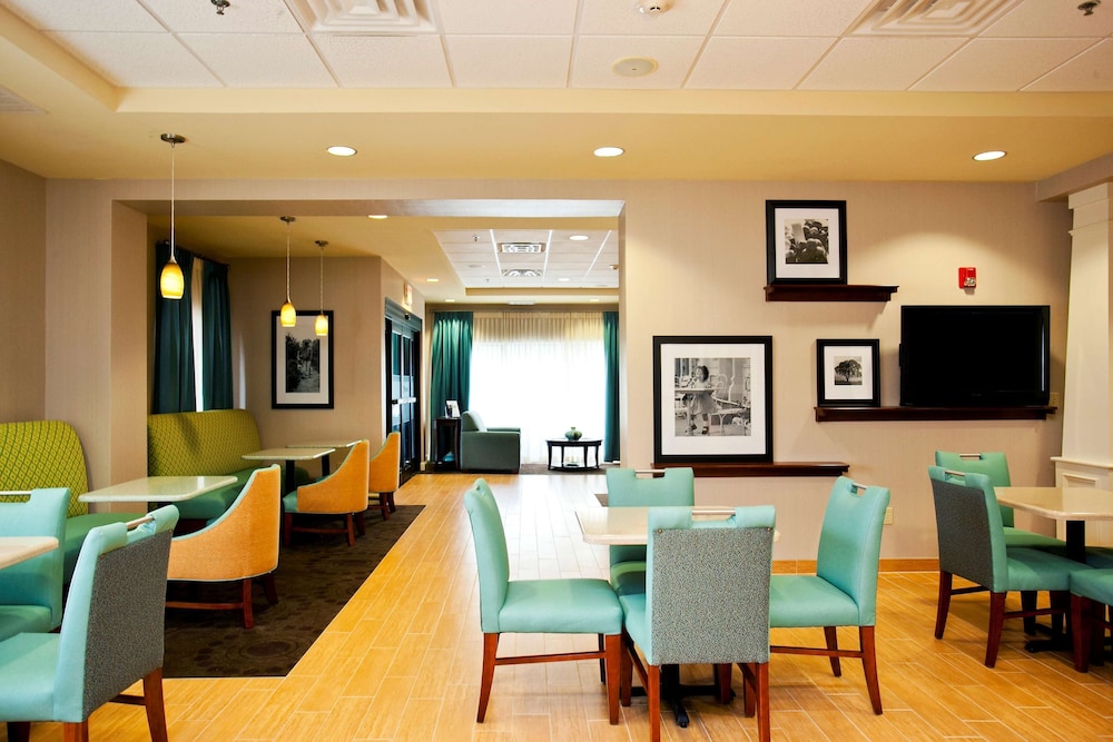 Hampton Inn Buffalo Airport/Galleria Mall 28/49