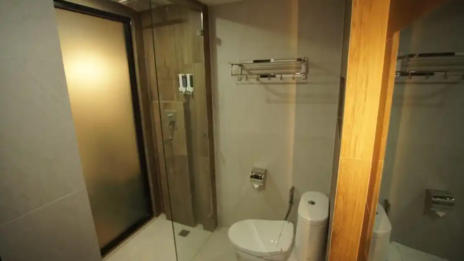 Fahira Hotel Syariah Bukittinggi 9/11