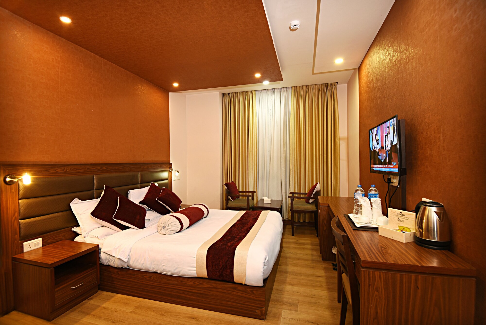 STANDARD, TWIN BEDS, CITY VIEW, ACCESSIBLE