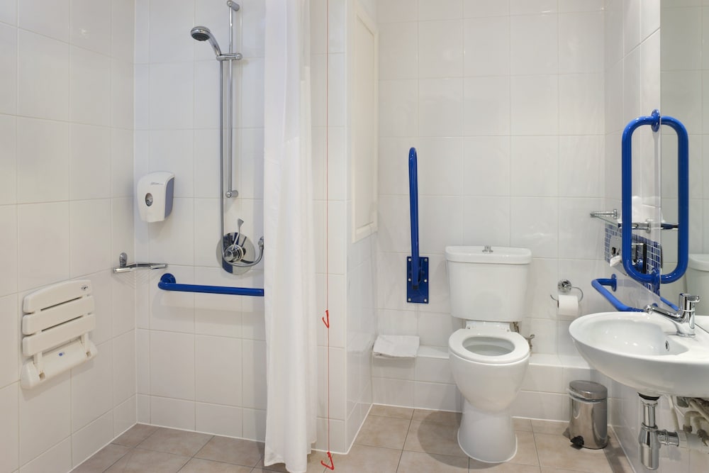 Holiday Inn Express London - Victoria by IHG 68/69
