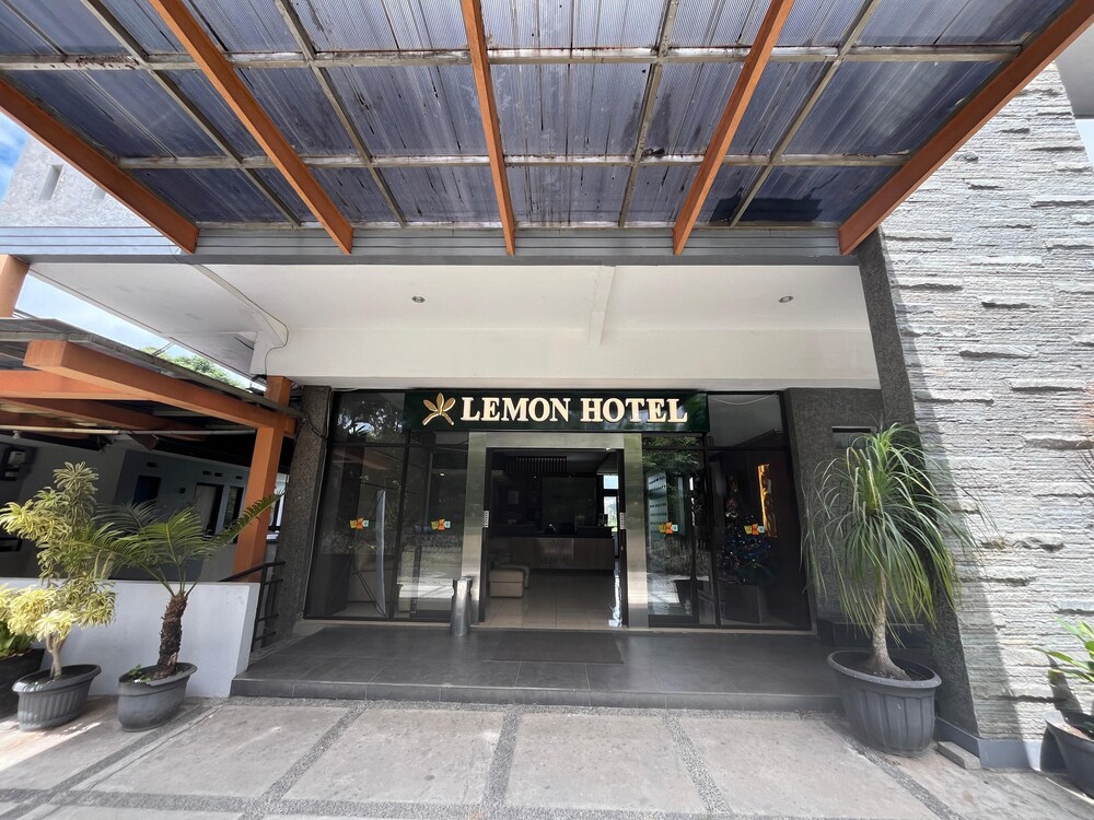 Villa Lemon 3/50