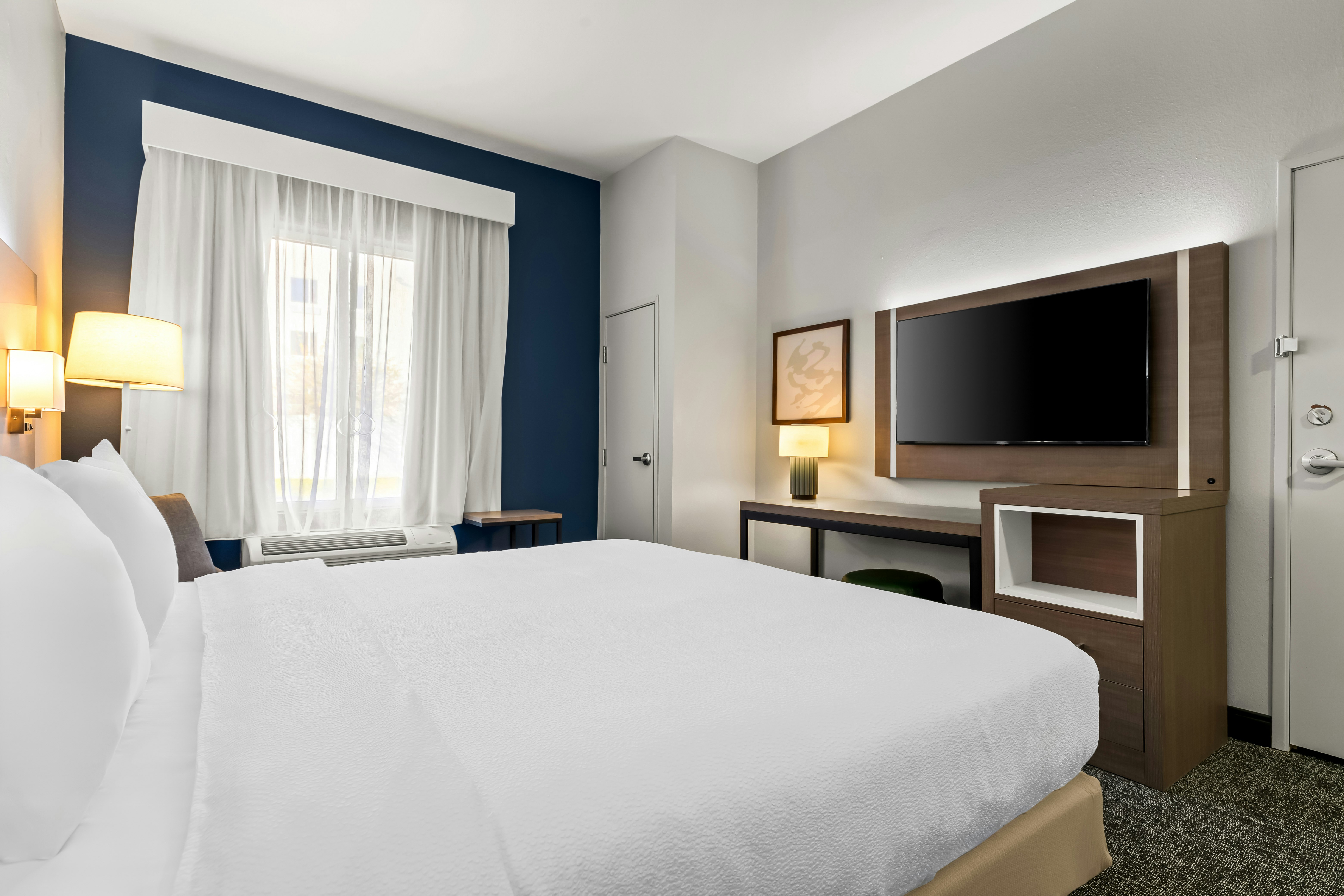Room, King Bed, Accessible