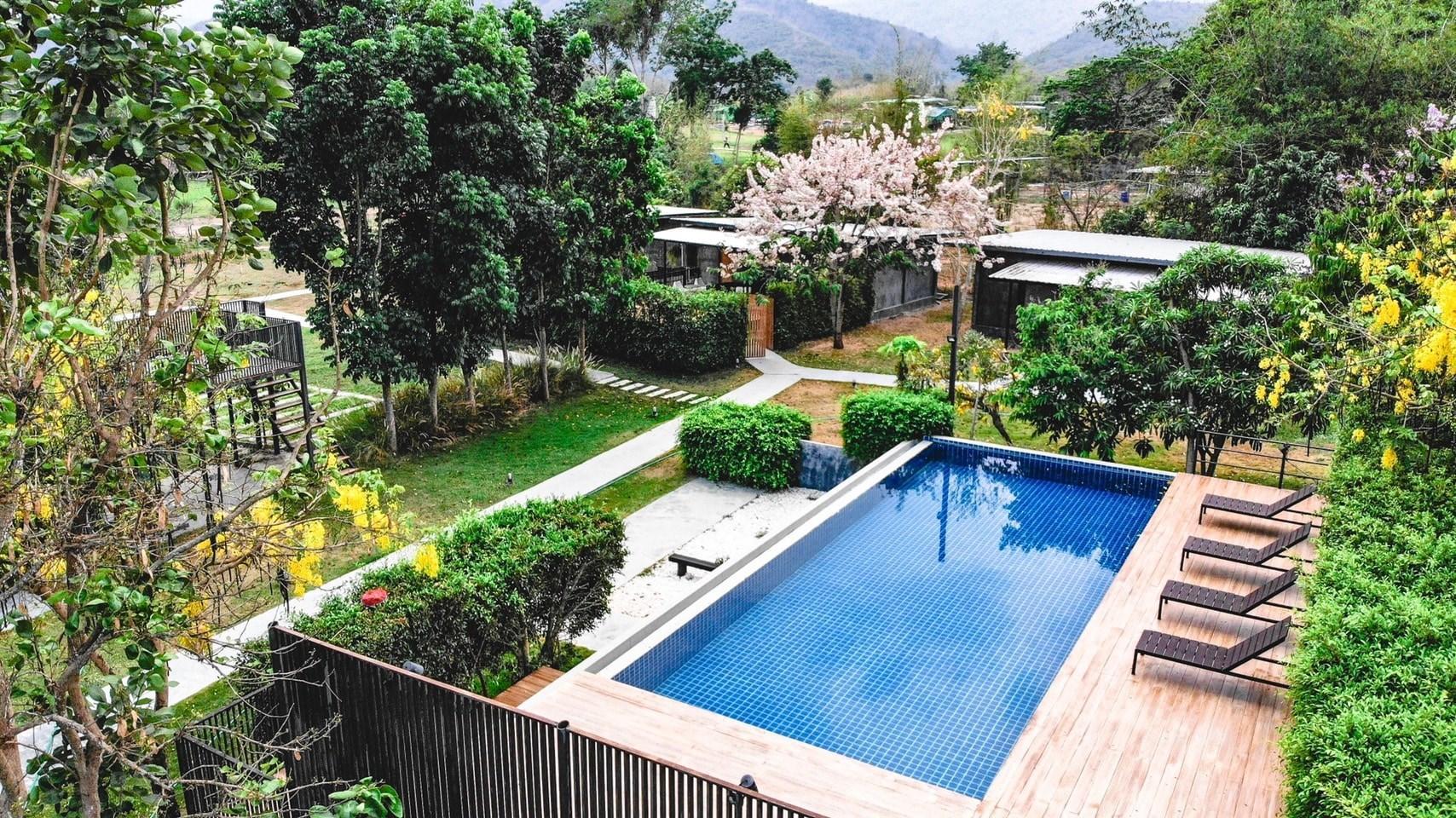 The Loftberry Resort 62/68