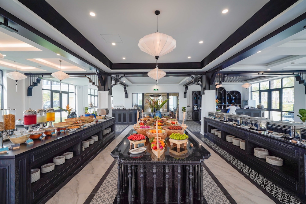 Bliss Hoi An Beach Resort and Wellness 30/49