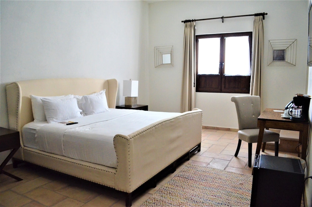 HOTEL HACIENDA SAN CRISTOBAL 11/68