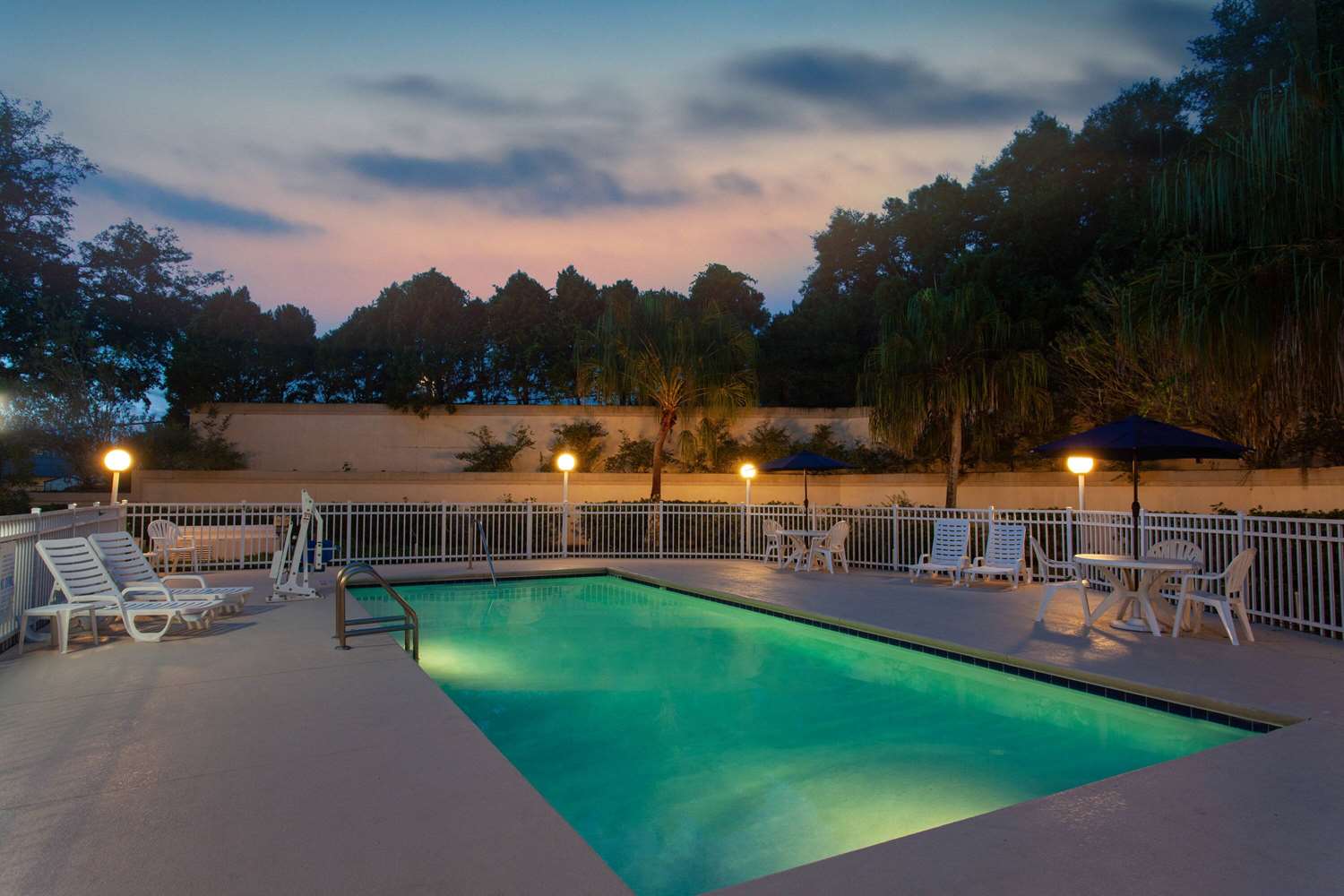 Microtel Inn & Suites By Wyndham Lady Lake/The Villages 15/19